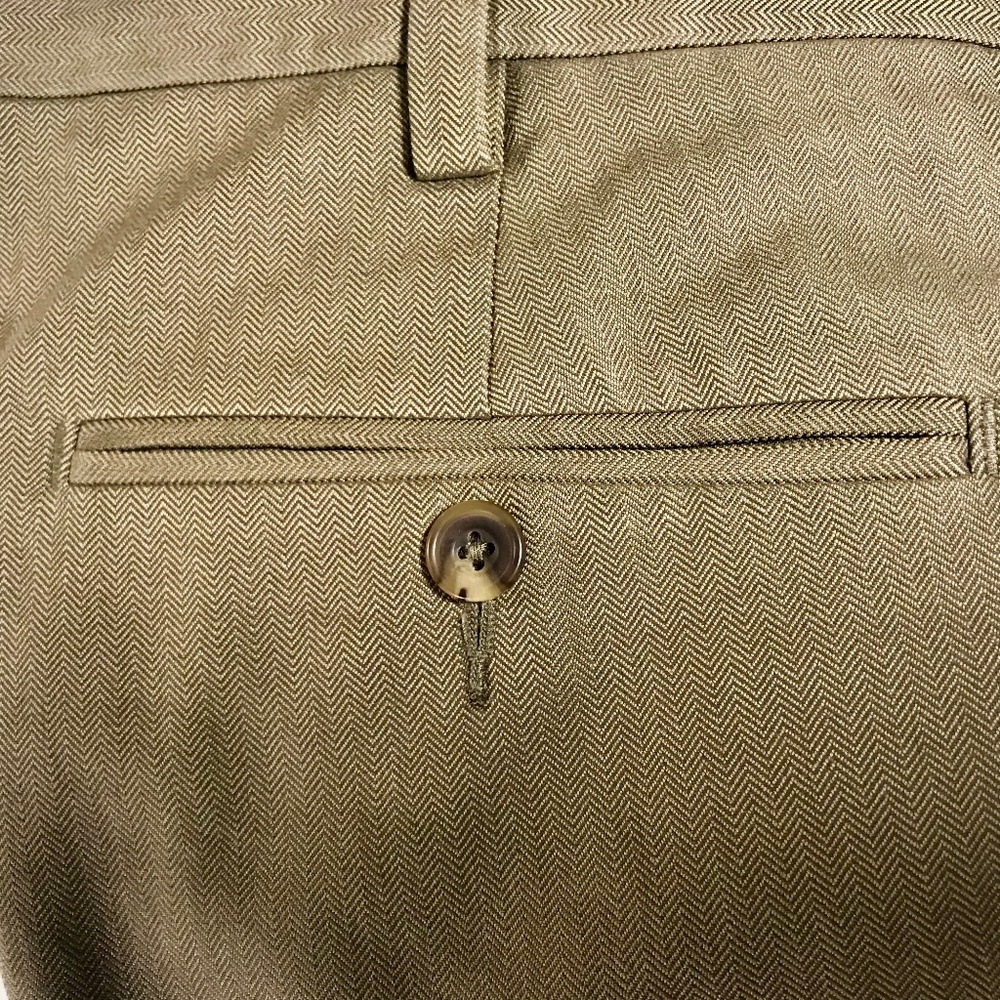 EDDIE BAUER (G10)